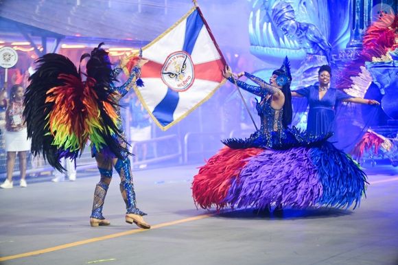 Apuração do Carnaval SP 2025: entre os 9 quesitos analisados estão fantasia, alegorias, bateria e mestre-sala e porta-bandeira, além de comissão de frente, harmonia, evolução, enredo e samba-enredo