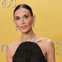 Demi Moore aos 63 anos: 'Eu escuto meu corpo. Gosto de alimentos bem nutritivos. Não como carne. Como ovos'