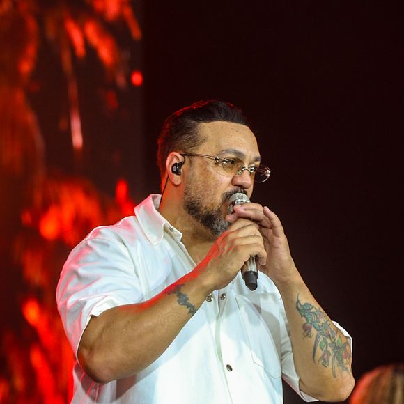 Belo foi intimado em carta precatória criminal e terá 30 dias para responder, indicando endereço de e-mail e telefone atualizados para receber link de audiência