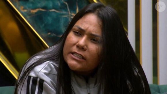 Sem filtros, Chaiany Andrade conquistou o público ao mostrar sua rotina e a realidade da pele acneica no 'BBB 26'.