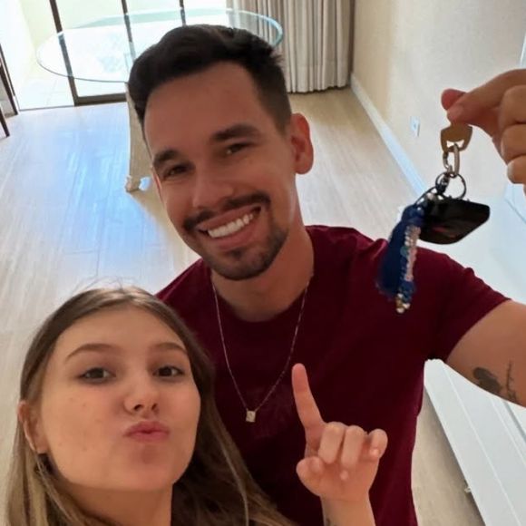 Isabel Veloso enfrenta momento delicado na UTI. Lucas Borbas explica ausência nas redes, fala sobre saúde da esposa e convida seguidores para oração