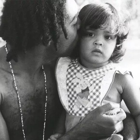 Preta Gil é uma das filhas do cantor Gilberto Gil