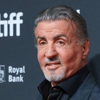 Sylvester Stallone, hoje aos 80 anos: 'Como já tentei tantas coisas, sei que nada funciona a longo prazo. Eu, pessoalmente, parei de fazer dieta há uns 20 anos'