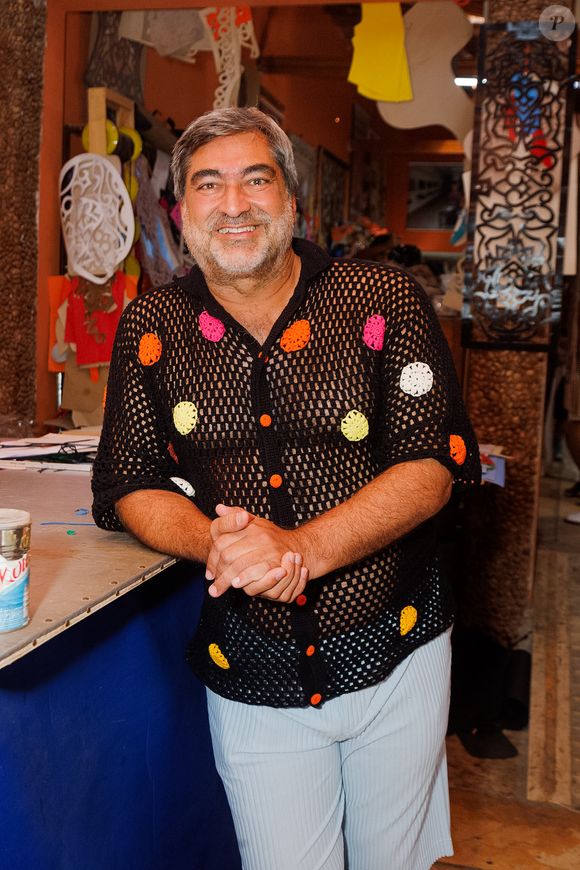 Zeca Camargo se pronunciou pela primeira vez ao ser questionado pela reportagem da revista Quem sobre como lida com boatos. Ele deu uma resposta enfática