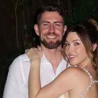 Mansão de dois andares de Jorginho, do Flamengo, é o refúgio ideal para jogador nem pensar na polêmica entre filha e Chappell Roan no Lollapalooza 2026. Descubra!