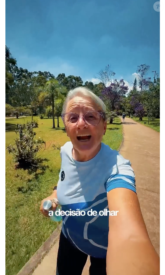 "Hoje são mais de 1800 dias correndo sem shape de influencer, sem foto perfeita de influencer. Com uma decisão: a decisão de olhar para a minha corrida e parar de olhar para a corrida dos outros", encerrou Cleusa Uenaka