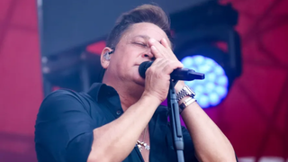 Quase ninguém lembra, mas, há 22 anos, Leonardo se envolveu em um acidente que matou o padrinho de Zé Felipe