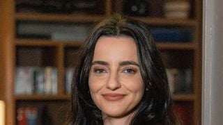 Adriana por um fio em 'Quem Ama Cuida': mocinha fala mais do que deve para Suely, revela segredo importante e coloca parte de sua vingança em risco