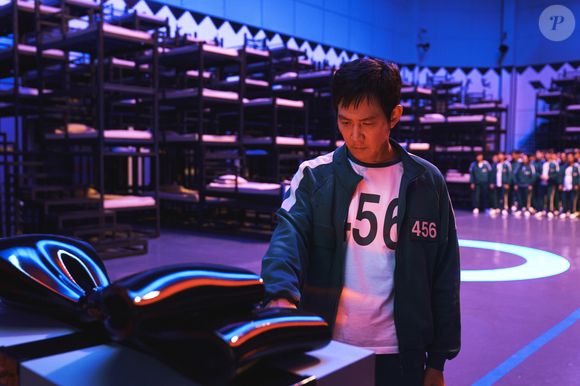 'Round 6' continua com o retorno de Gi-hun dentro de um caixão, desacordado