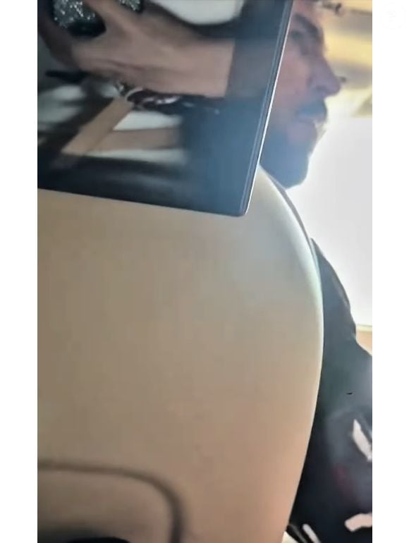 Latino apareceu em vídeo alterado e gritando com a mulher: 'Bando de b****'